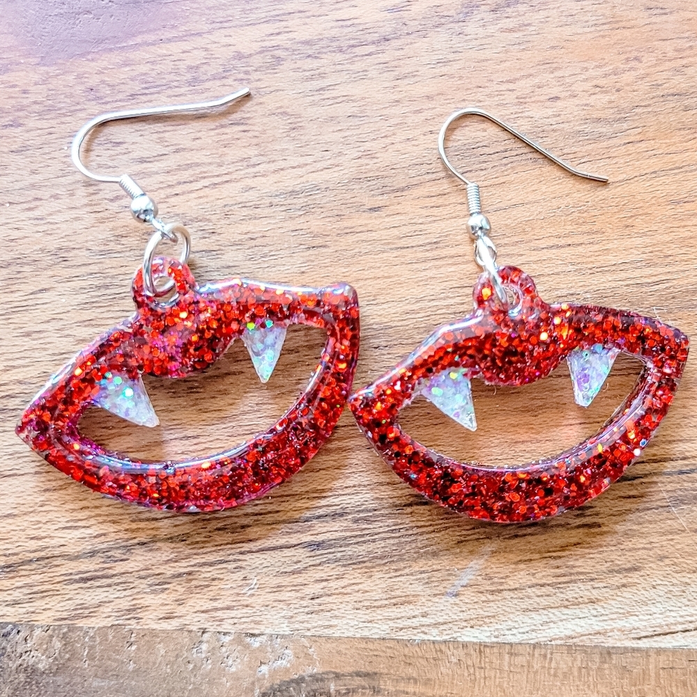 Resin Vampire Fangs Glitter Earrings - Picture 1 of 6